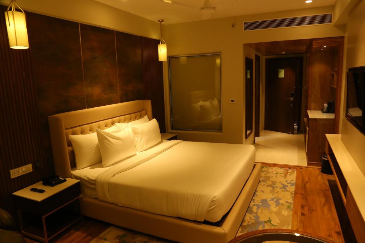 Dreamz Inn & Suites Zirakpur Eksteriør bilde