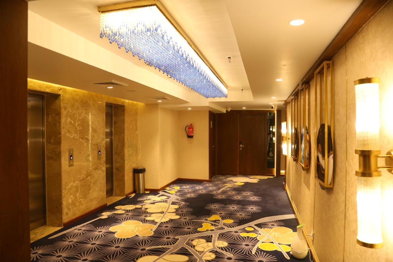 Dreamz Inn & Suites Zirakpur Eksteriør bilde