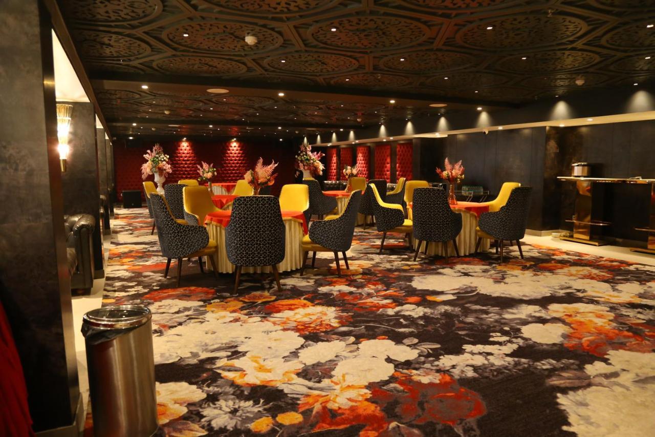 Dreamz Inn & Suites Zirakpur Eksteriør bilde
