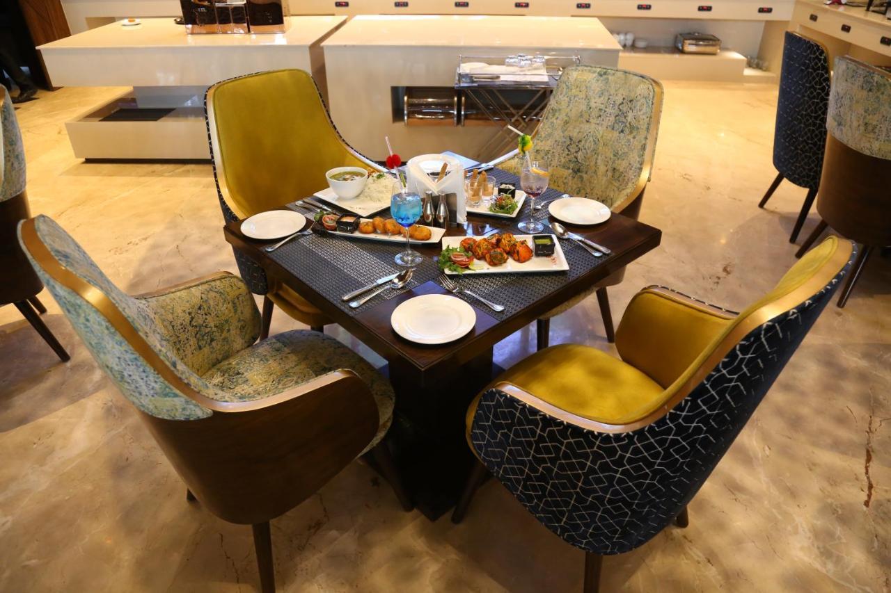 Dreamz Inn & Suites Zirakpur Eksteriør bilde
