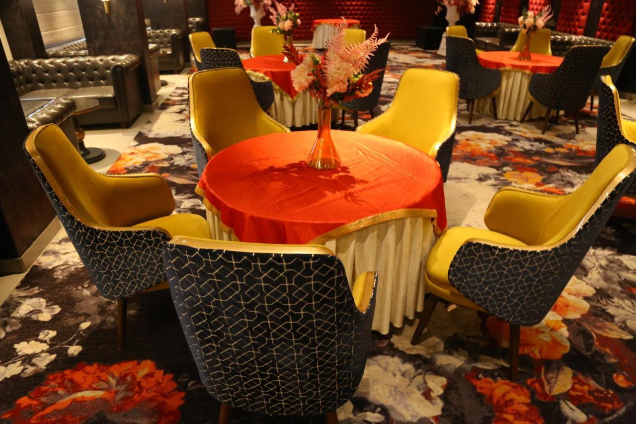 Dreamz Inn & Suites Zirakpur Eksteriør bilde