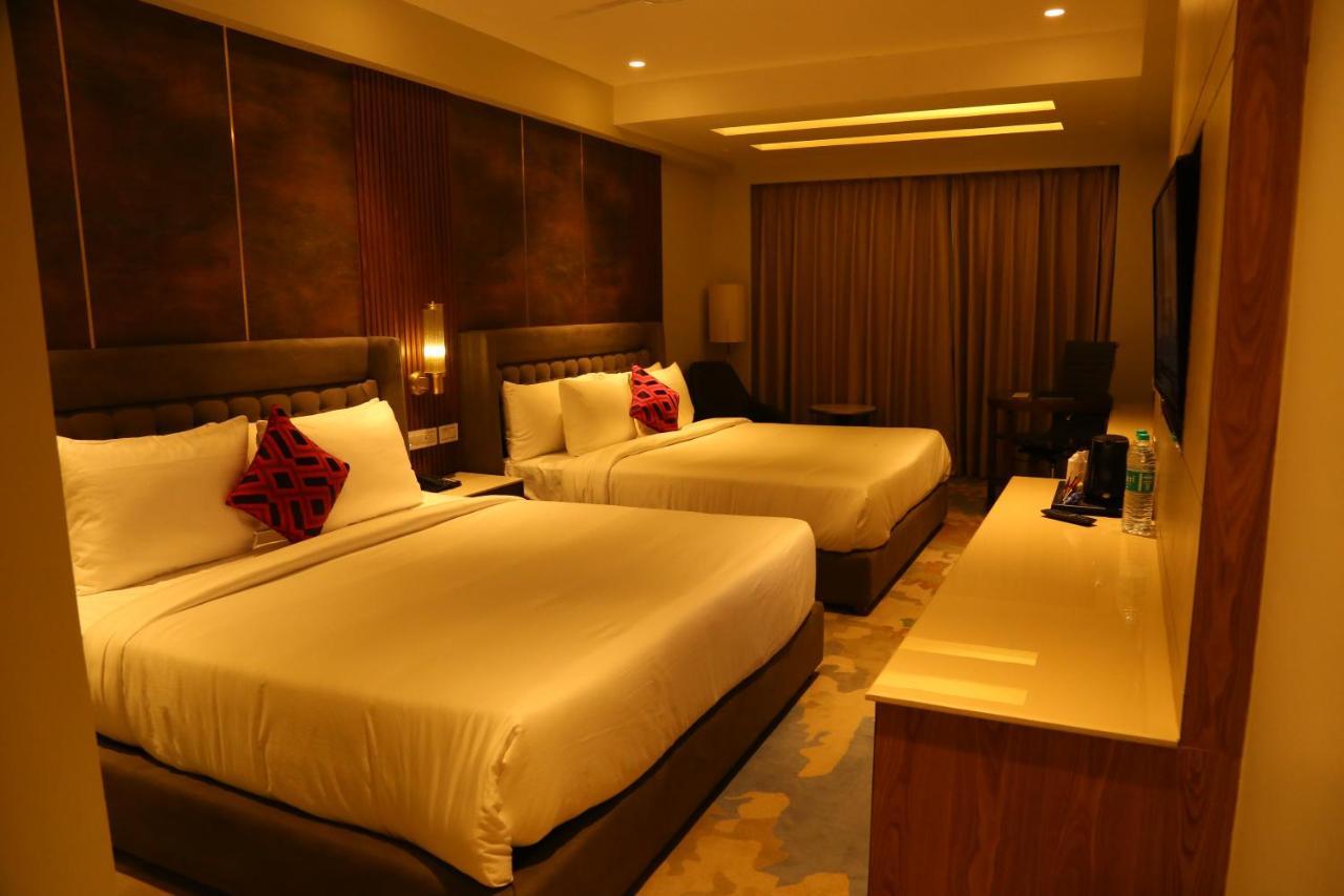 Dreamz Inn & Suites Zirakpur Eksteriør bilde