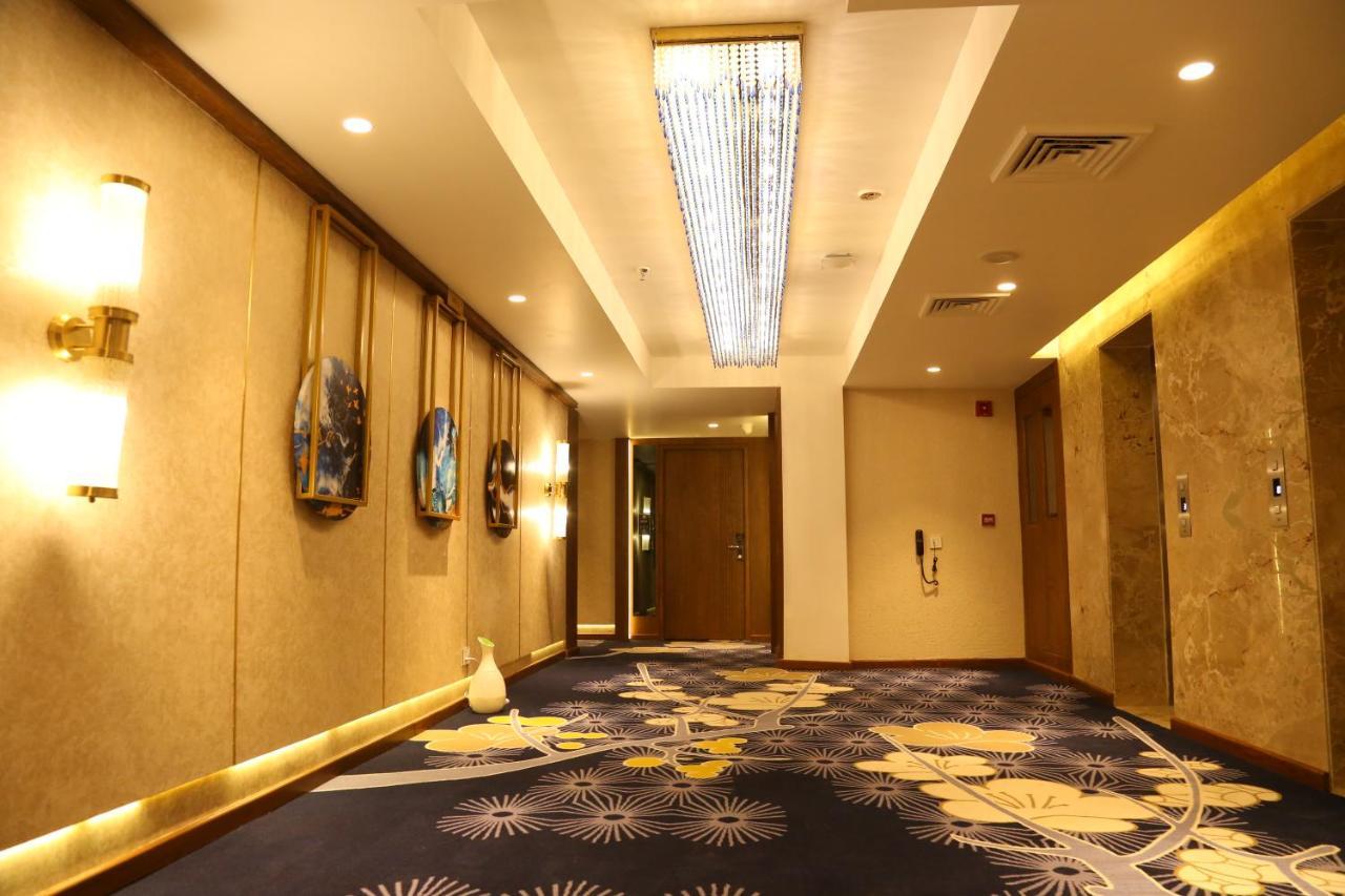 Dreamz Inn & Suites Zirakpur Eksteriør bilde