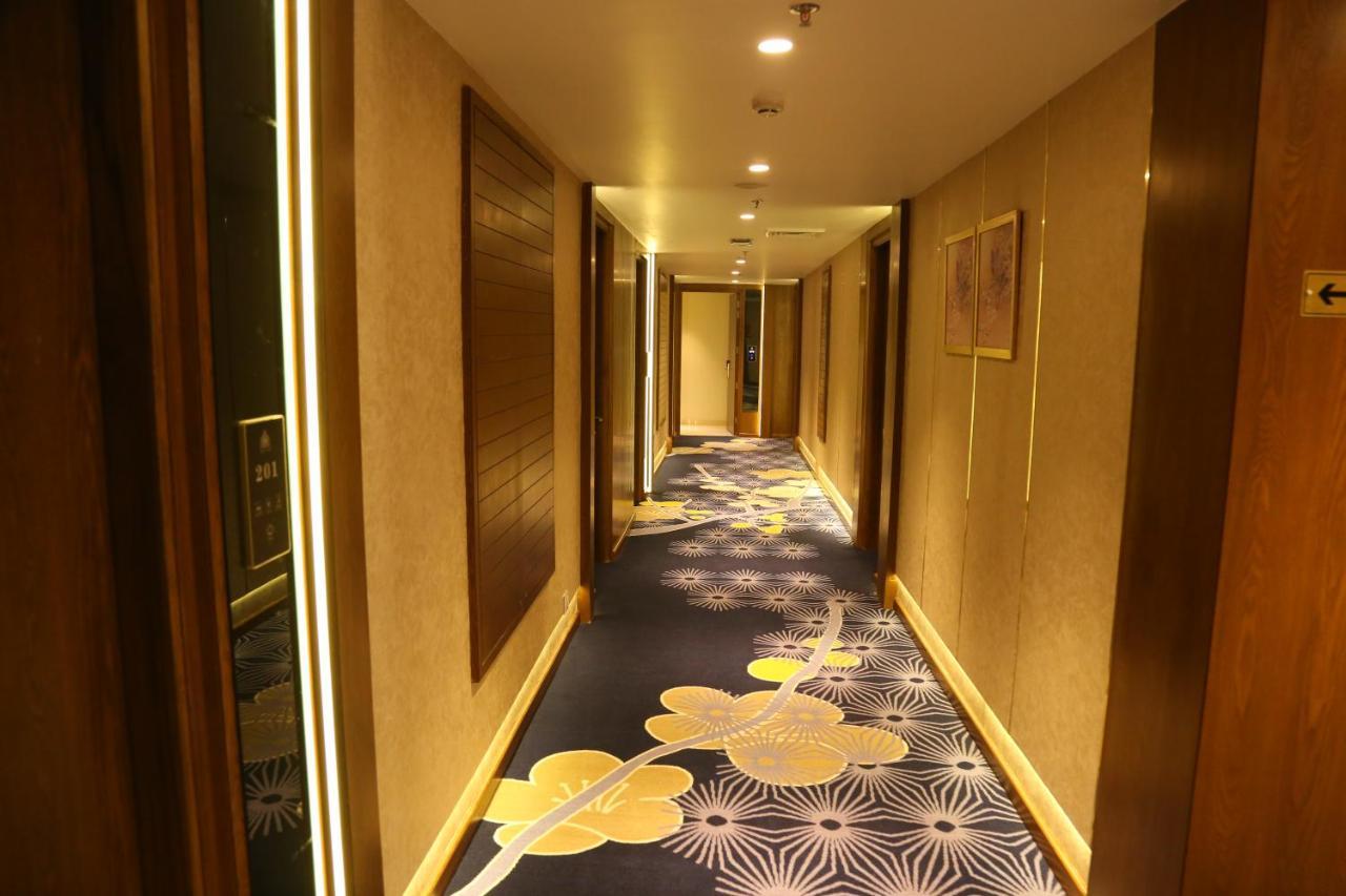 Dreamz Inn & Suites Zirakpur Eksteriør bilde