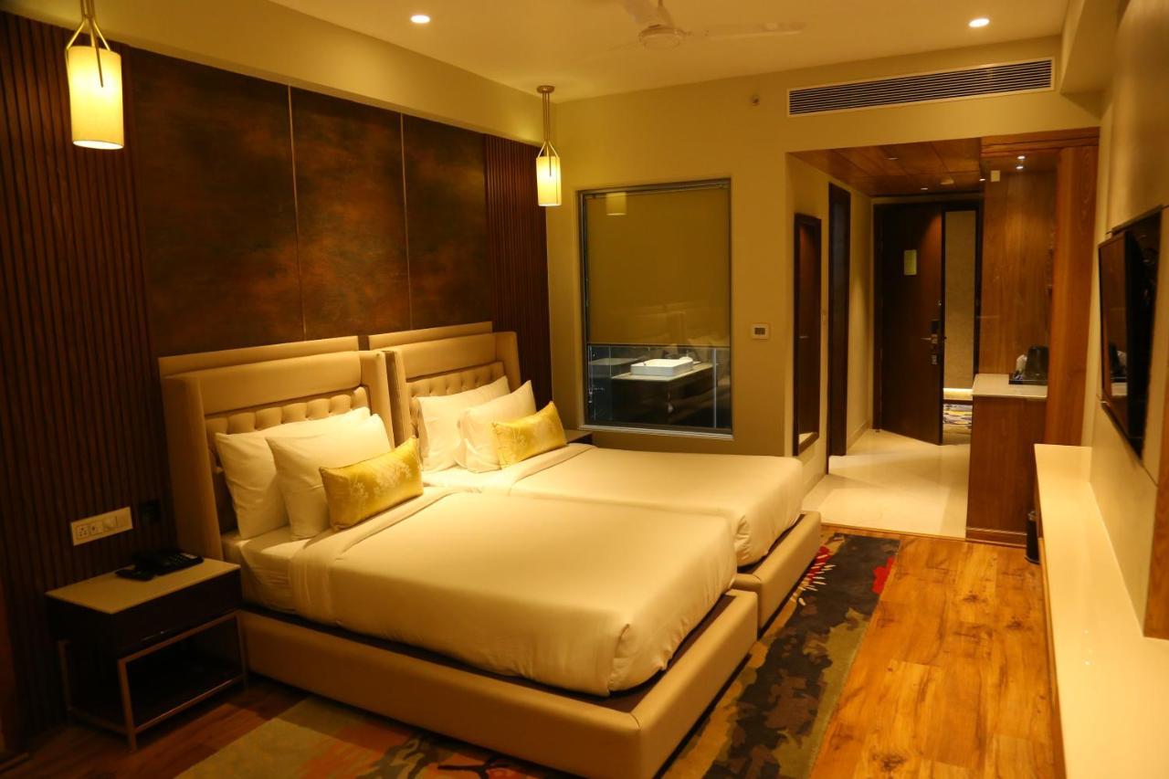 Dreamz Inn & Suites Zirakpur Eksteriør bilde