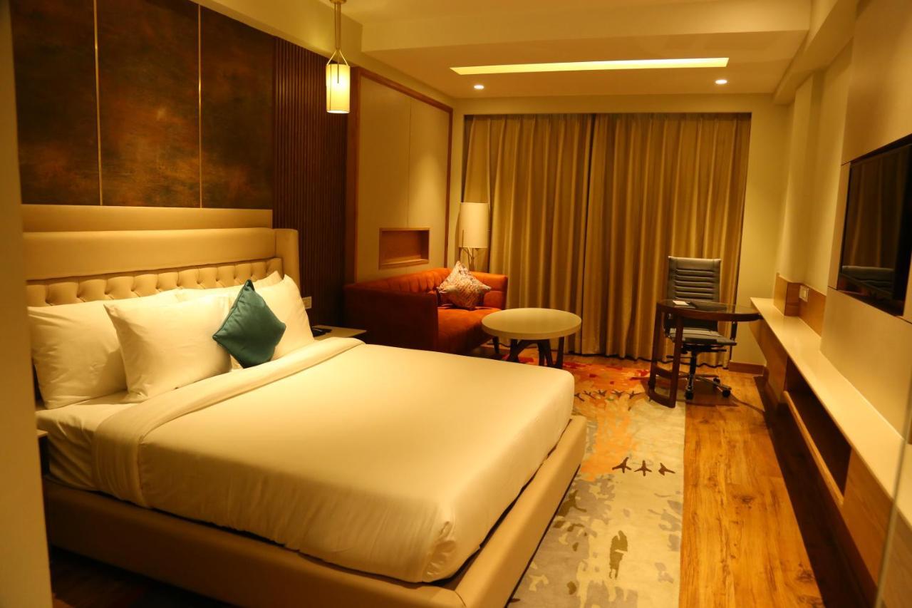 Dreamz Inn & Suites Zirakpur Eksteriør bilde