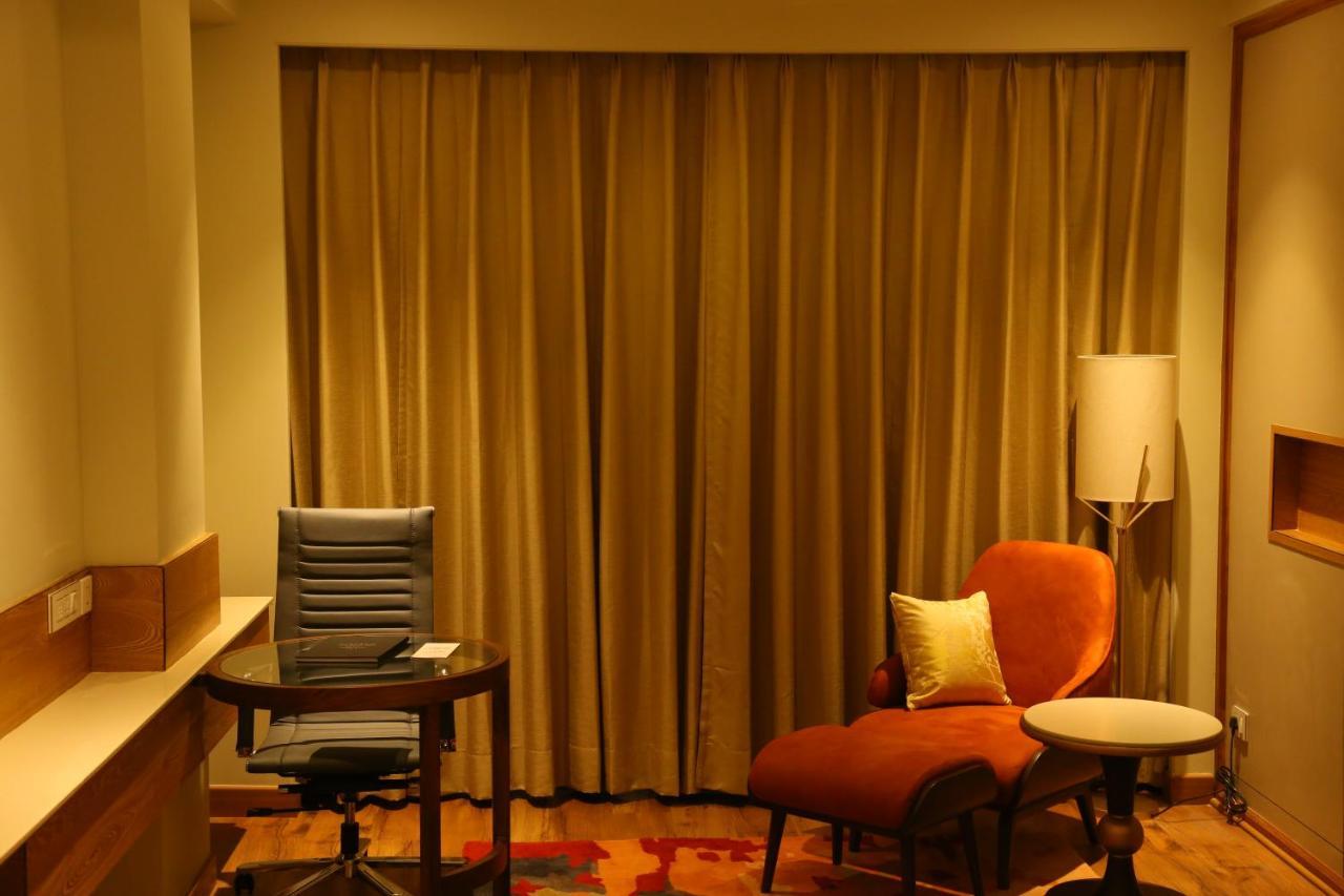 Dreamz Inn & Suites Zirakpur Eksteriør bilde