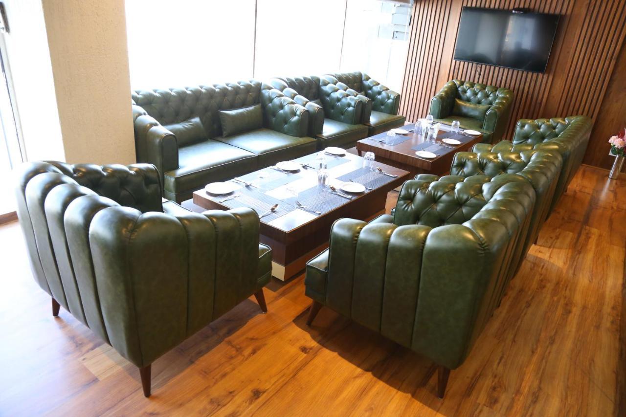 Dreamz Inn & Suites Zirakpur Eksteriør bilde