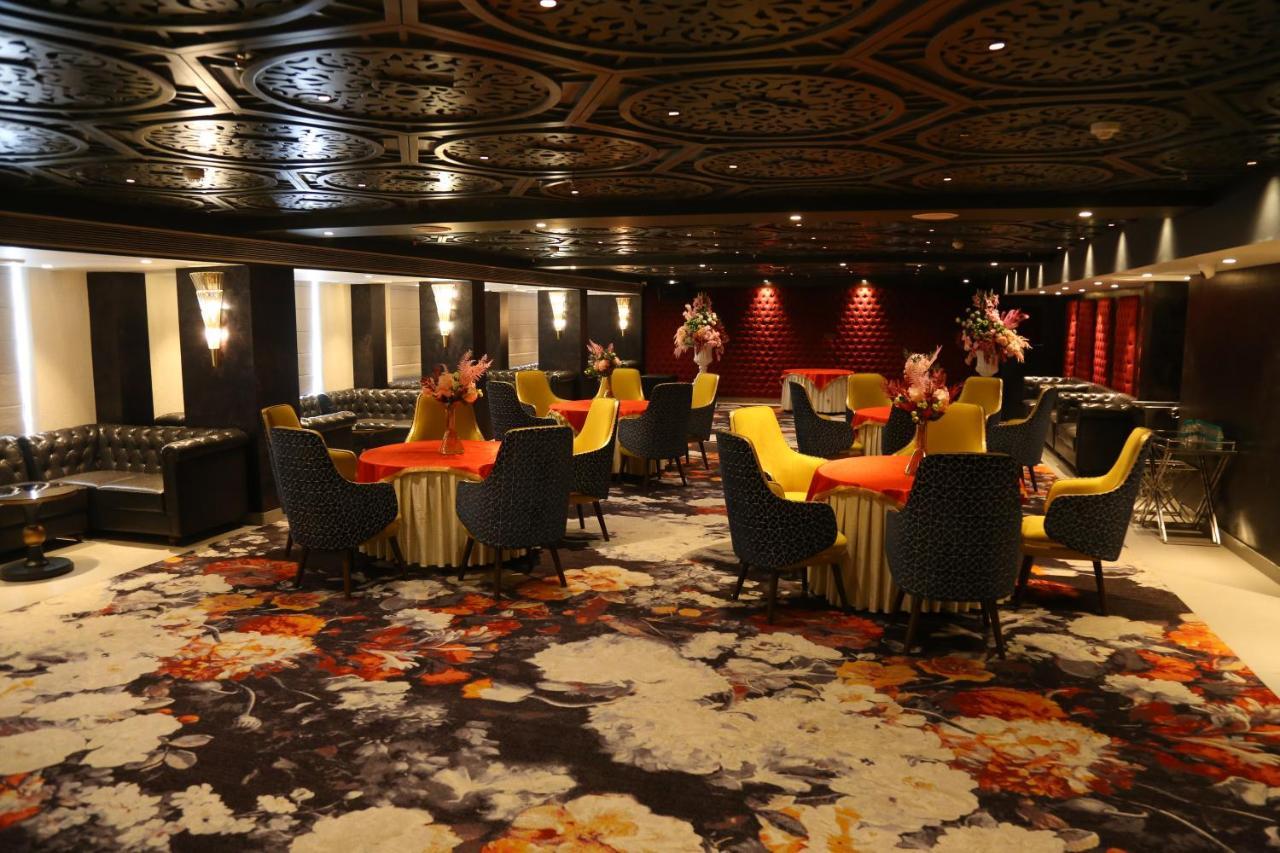 Dreamz Inn & Suites Zirakpur Eksteriør bilde