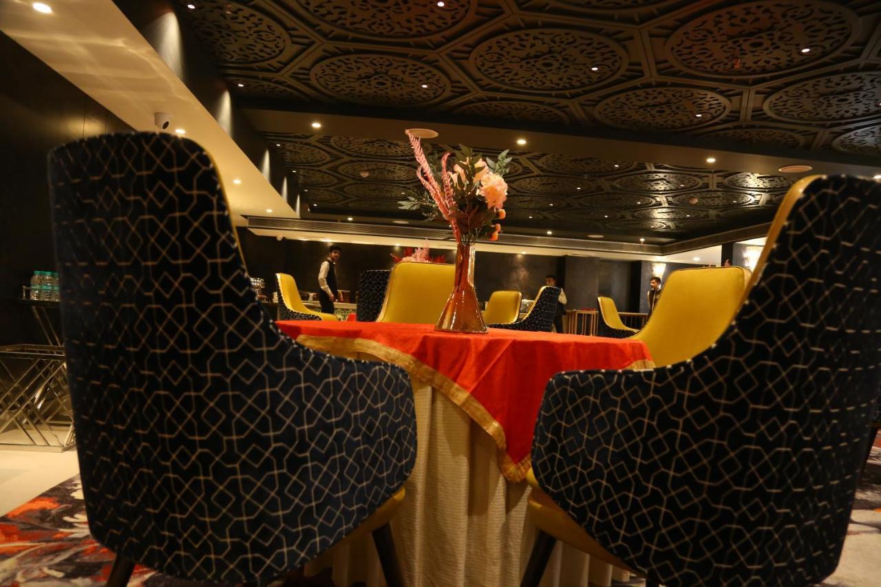 Dreamz Inn & Suites Zirakpur Eksteriør bilde